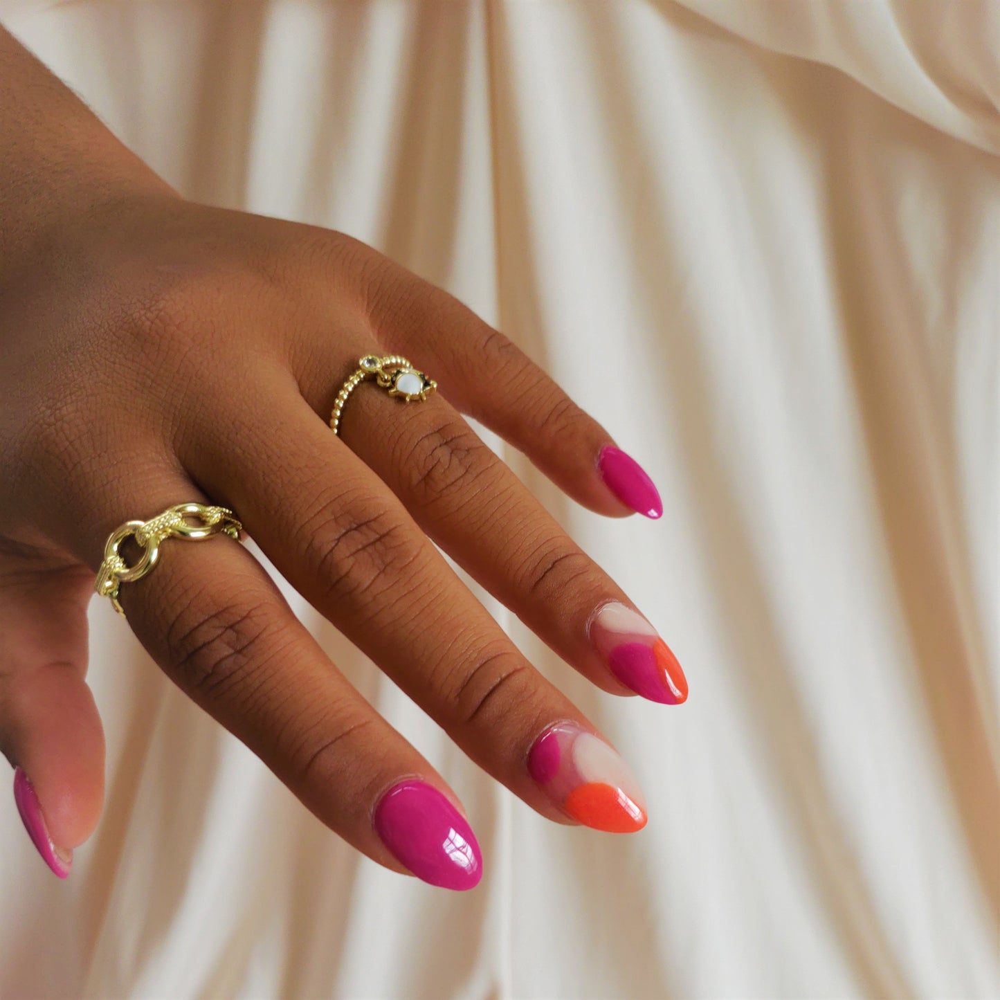 LITTLE BUG RING