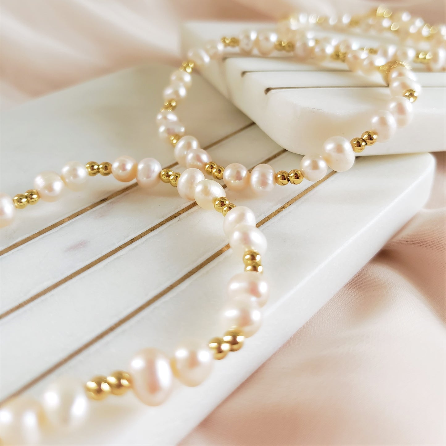 GOLD PEARLED BRACELET