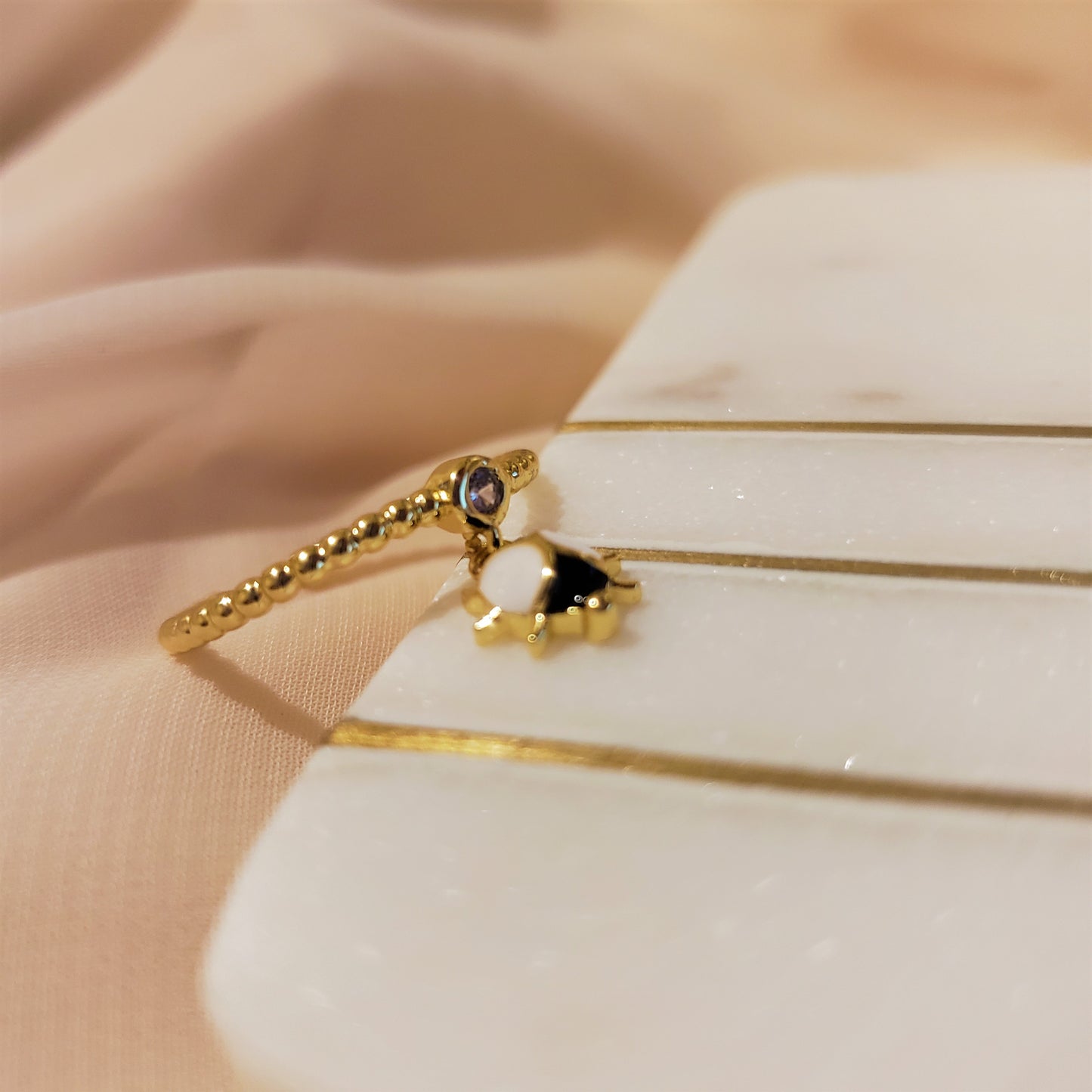 LITTLE BUG RING