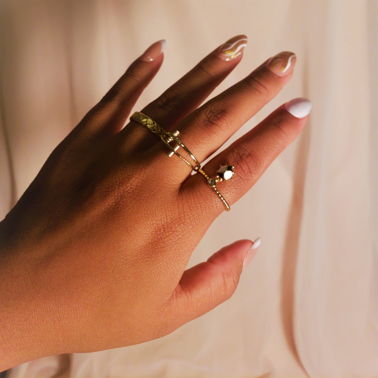 LITTLE BUG RING