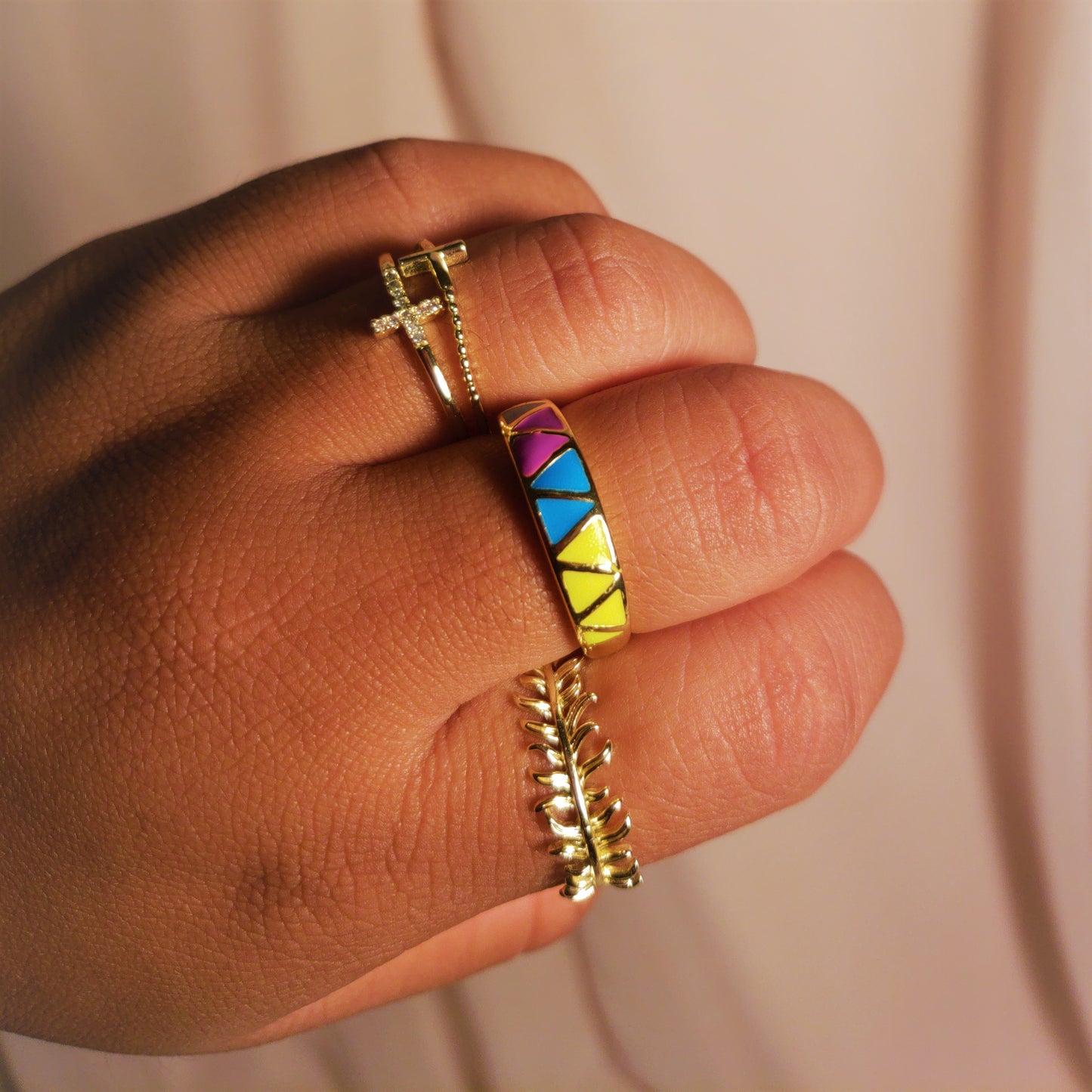 COLORFUL TRIANGLE RING