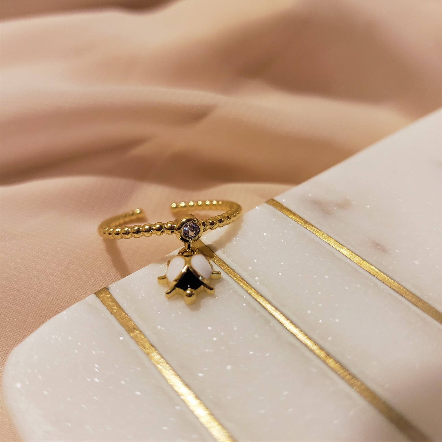 LITTLE BUG RING