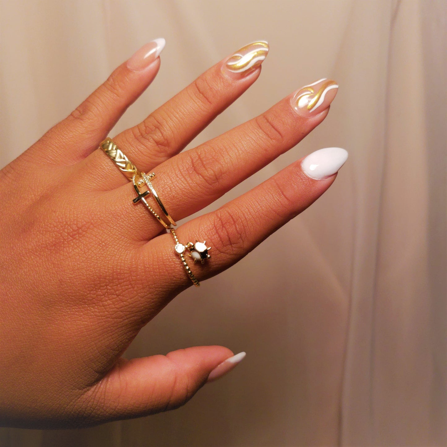 LITTLE BUG RING