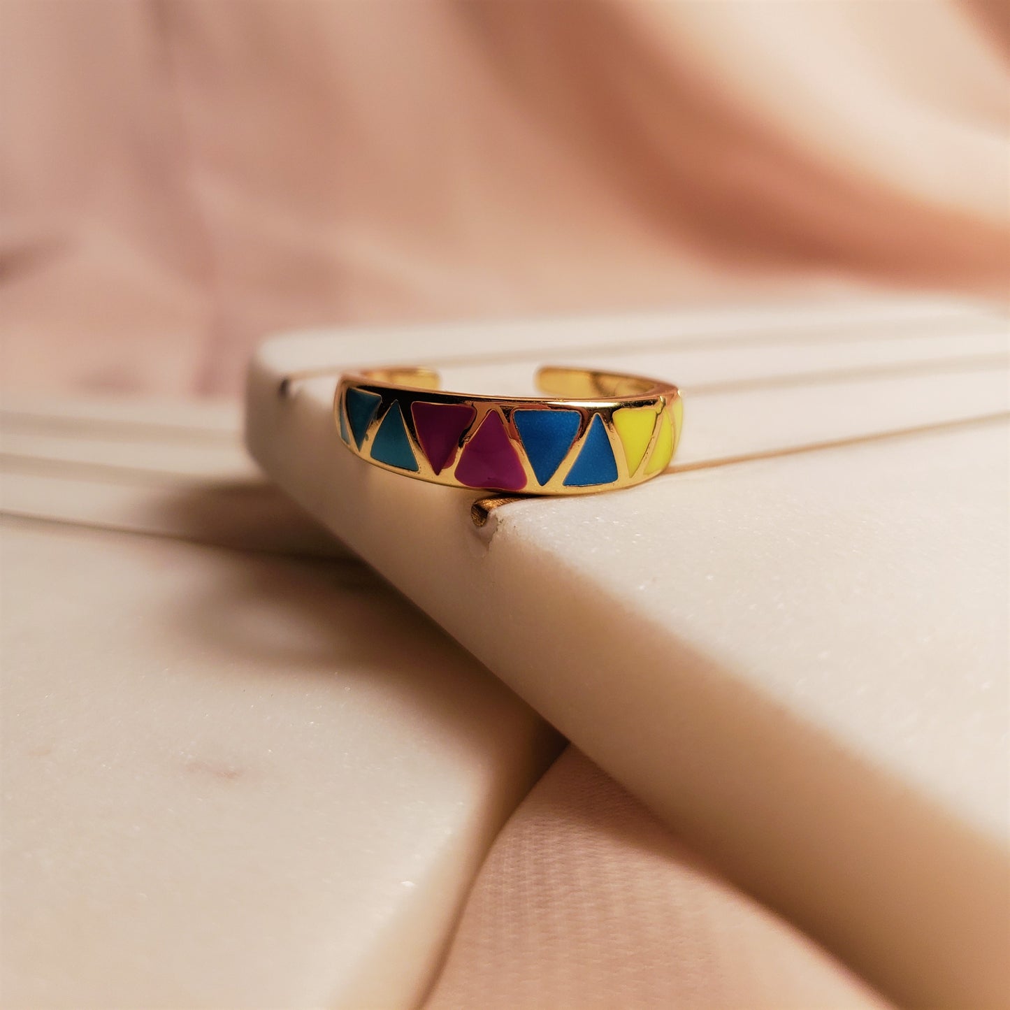 COLORFUL TRIANGLE RING