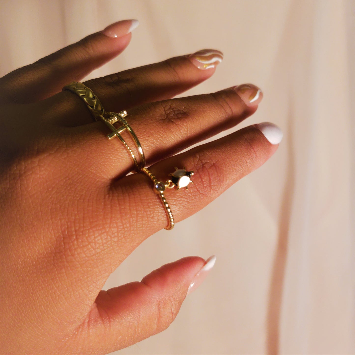 LITTLE BUG RING