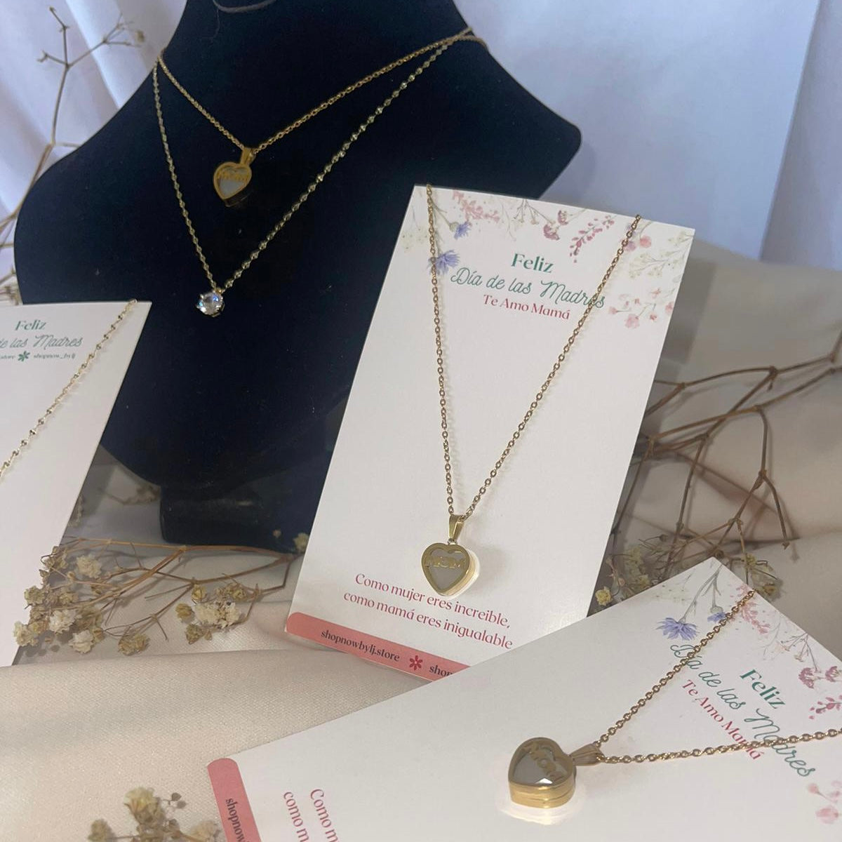 Mom Necklace