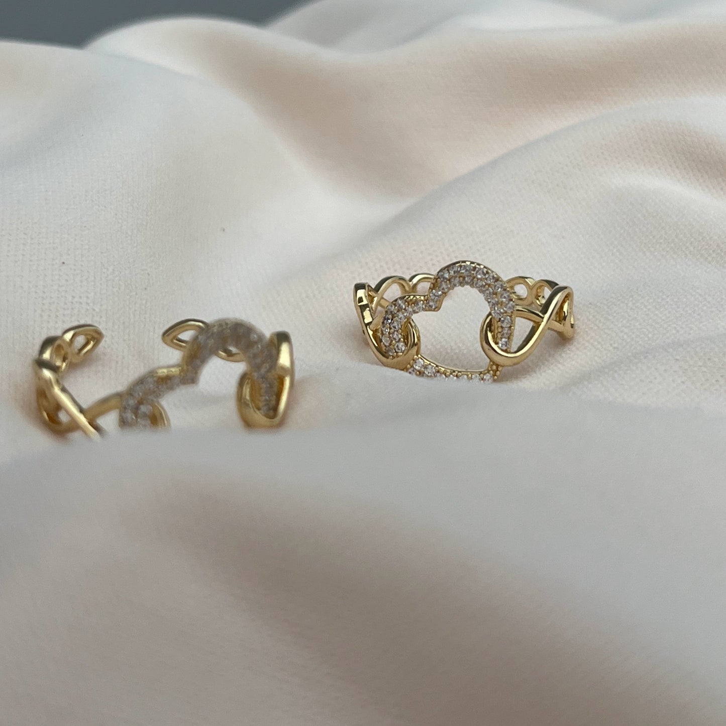 FINE HEART RING